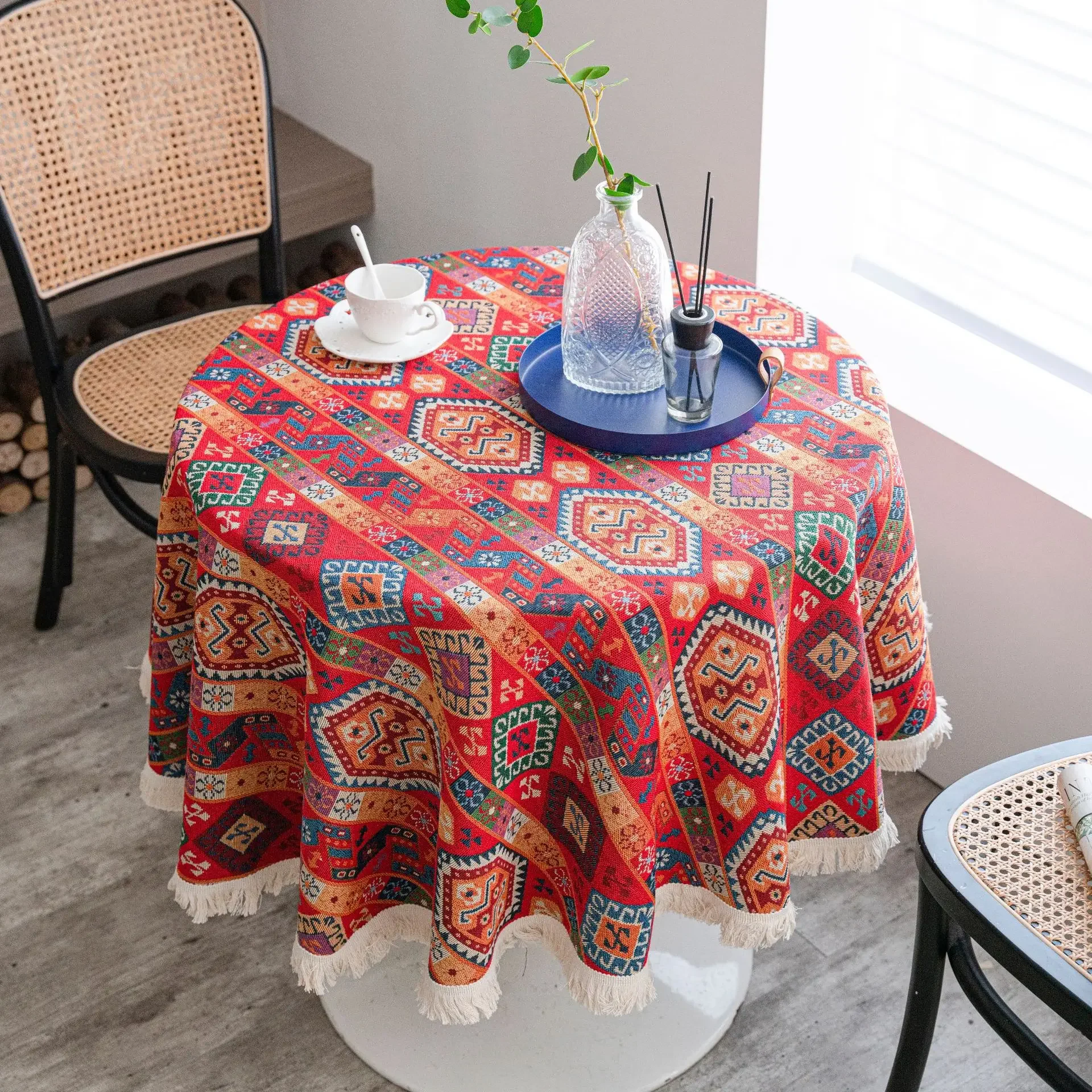 Circular Tablecloth Jacquard Red Christmas Table Cloth Round Thick Dining Table Cover Mexico Bohemian Style Home Kitchen Decor