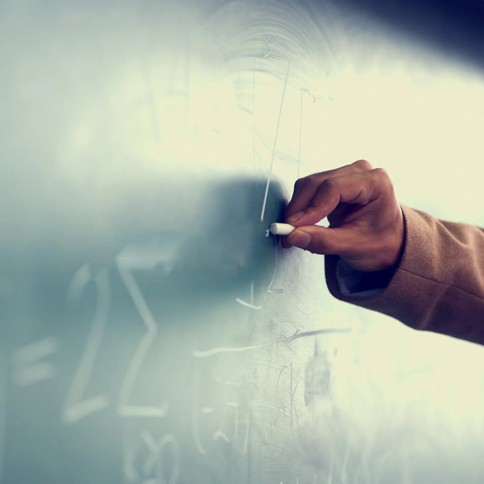 

40Pcs Large Size Chalk for Classrooms Homes Sidewalks Easy Erase Vibrant Coloring Chalks Convenient Drawing Chalk for Kids