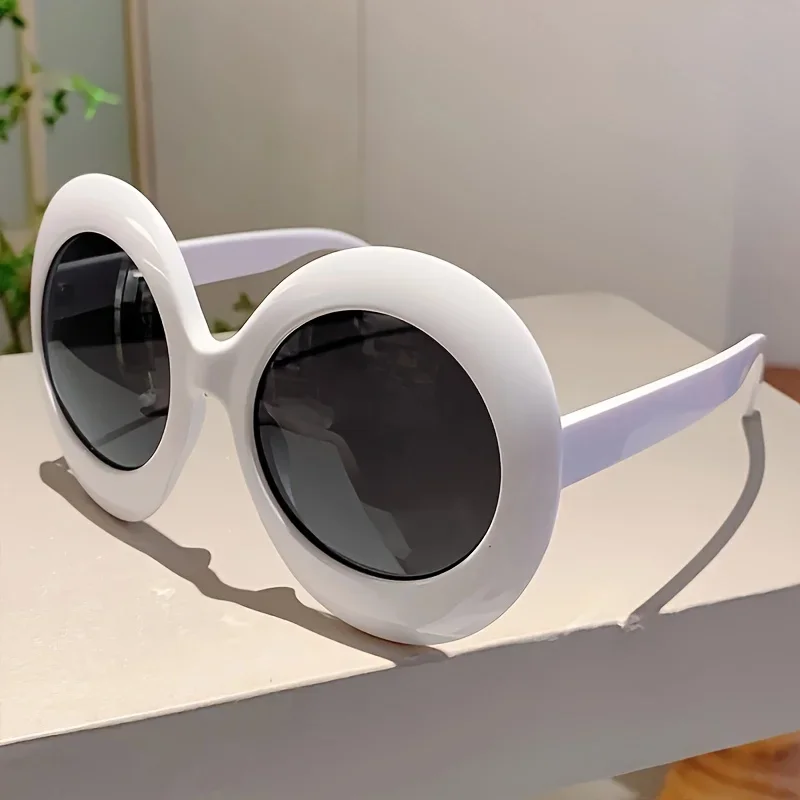 New women's round frame fashion glasses, fashion gradual change lens design glasses trend translucent decorative glassesjjj
