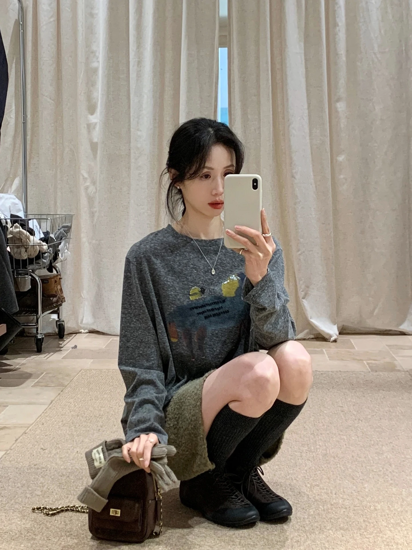 

Женская футболка BRIIVN в корейском стиле, свободного кроя, с принтом, весенняя новинка, простая, облегающая, для создания иллюзии стройности