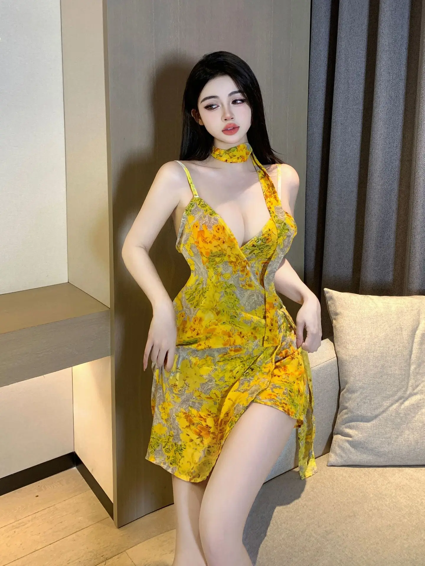 Yellow Flowers Mini Dress Belt New Sexy V Neck Tight Fairy Dress Elegant Fashion Sweet Korean Women Tops New Spice Girls YZW0