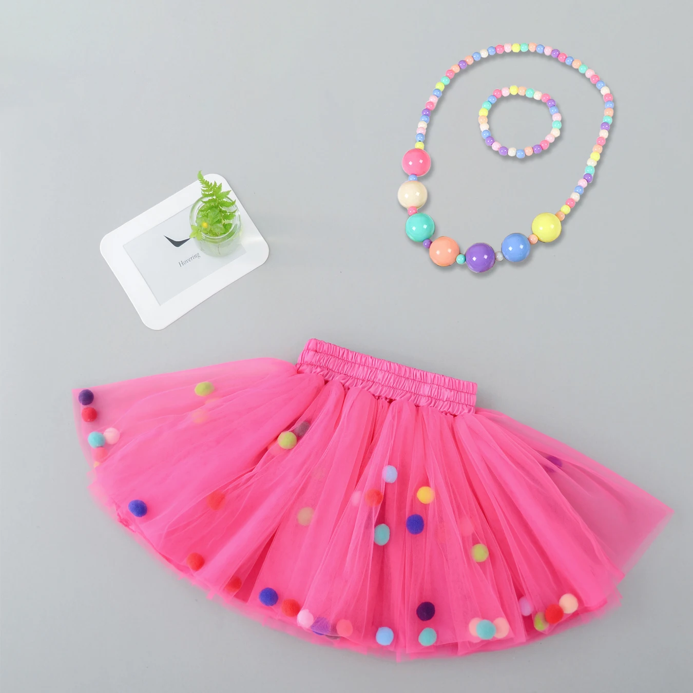 Baby\'s Colorful Pom-pom Decor Mesh Skirt Set Lovely Elastic Waist Skirt & Bracelet &Necklace Infant & Toddler Gir\'s Clothing