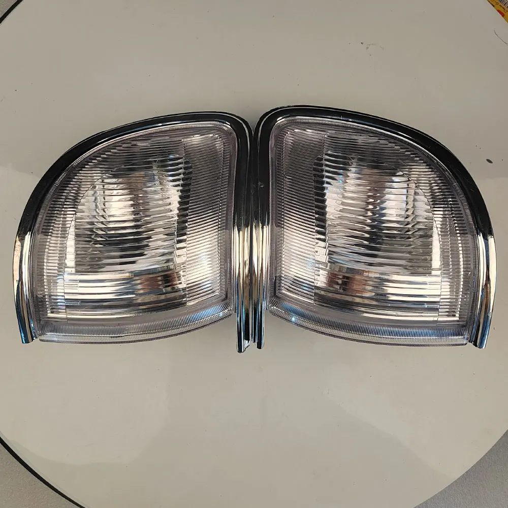A Pair Front Turn Signal White Crystal Corner Lamp For Nissan Terrano Pathfinder TR50 R50 1996 1999