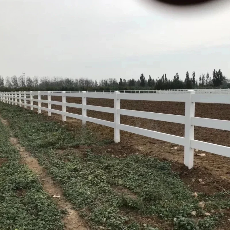 White PVC Privacy Fence Vinyl Fence Panels Outdoor PVC Coated Horse Fence for Farm