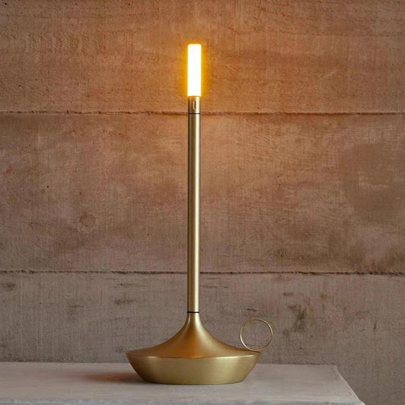 Candeeiro de mesa recarregável do diodo emissor de luz 1800Mah para a luz preta da decoração do restaurante do quarto