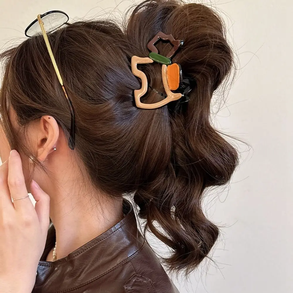 

Cute Hollow Out Animal Hair Claw Colorful Animal Shark Clip Dog Hair Clip Women Headwear Grab Clip Daily