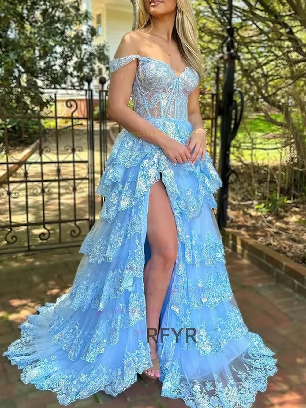 Рисунок 4 - RFYR Фиолетовое вечернее платье