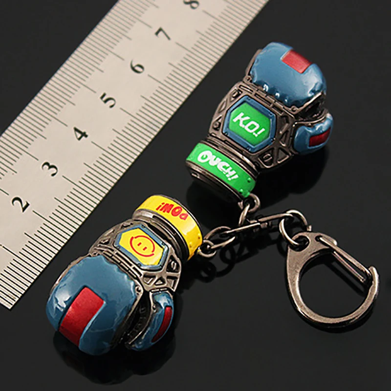 Game Boxing Gloves Keychain For Men Pathfinder Heirloom Gloves Alloy Pendant Key Chain Cool Car Bag Keyring Hip Hop Jewelry