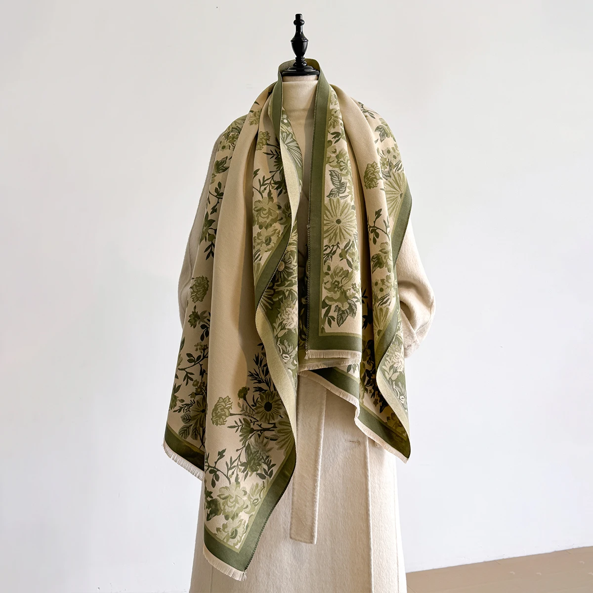 Brand Fashion Damen-Winterschal aus warmem Kaschmir – Pashmina-Schal mit Blumenmuster, dicker Schal, Wickel- und Poncho – Detail 5