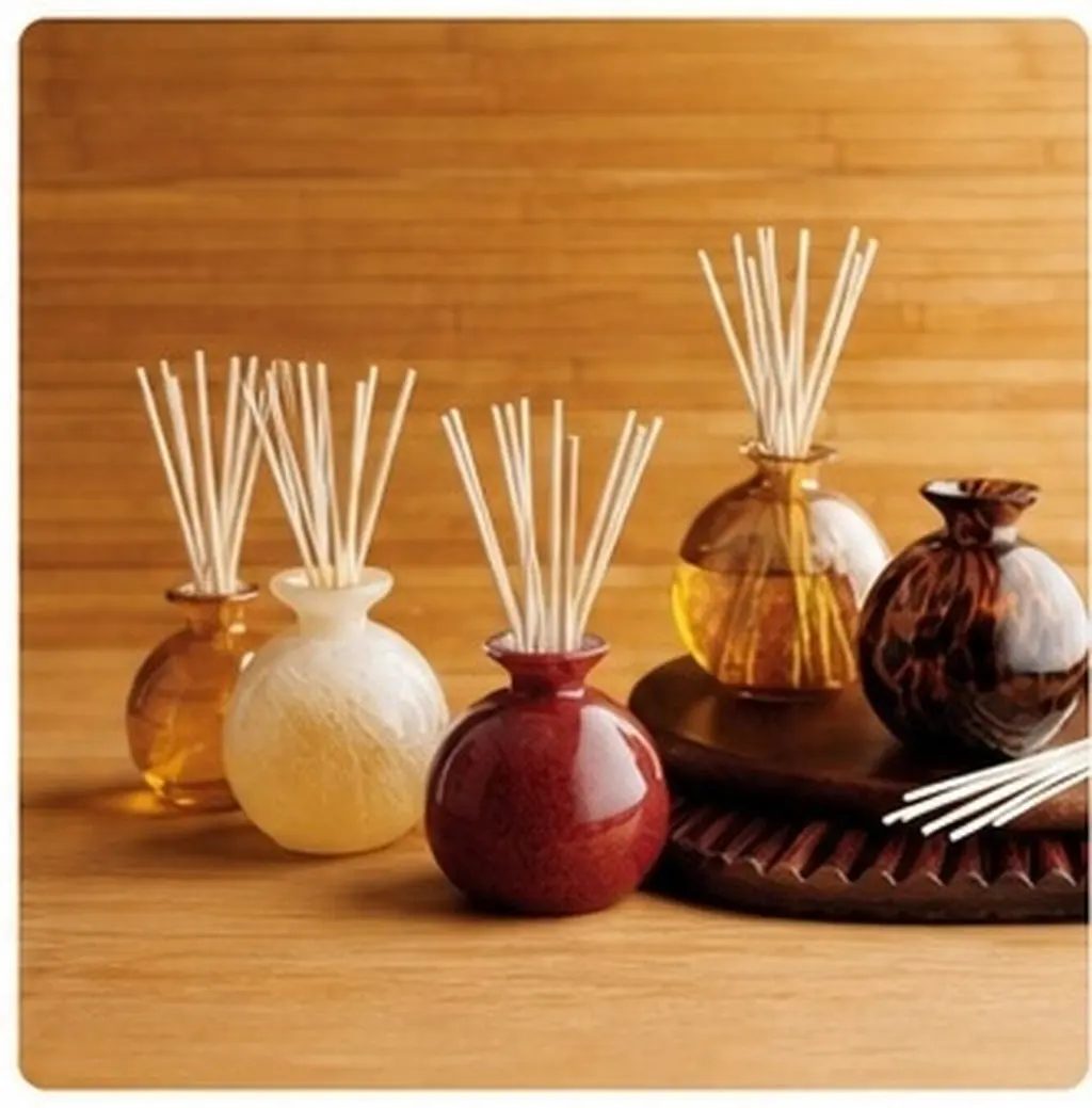 50Pcs 24Cm Wood Tone Reed Diffuser Sticks Rattan Oil Diffuser Replacement for Continuous Fragrance Release in Living Spaces