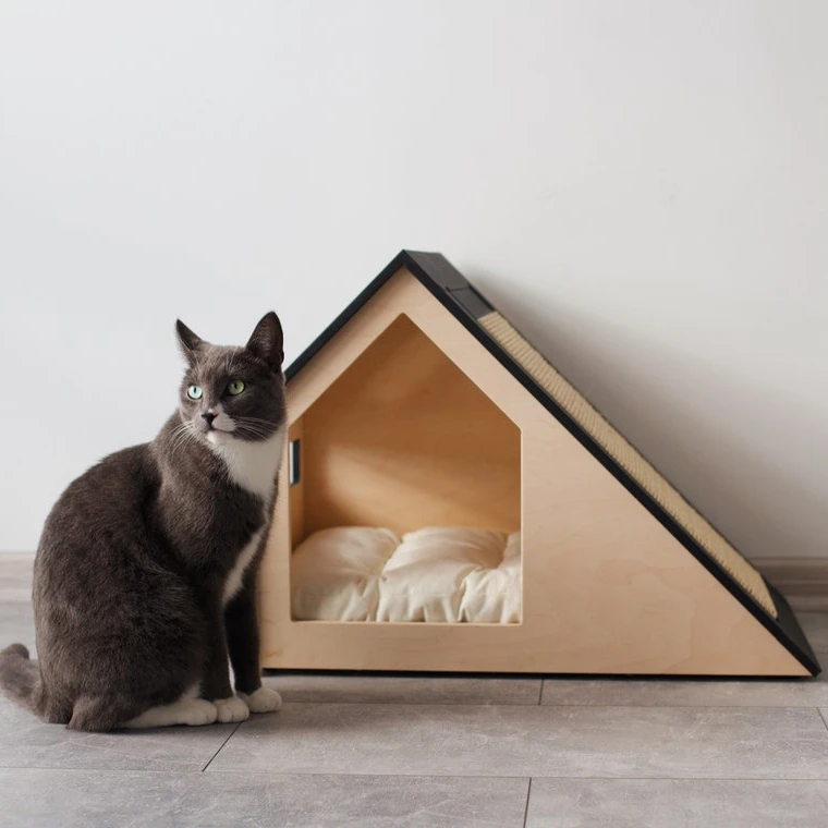 

Comfortable Animal House Cat Dog Furniture Bed with Changeable Scratcher