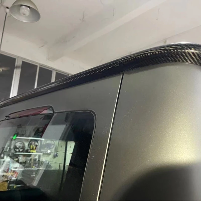 

Applicable to the new Mercedes-Benz large GW464G500G350G550G63 roof frame edge carbon fiber dry carbon A pillar