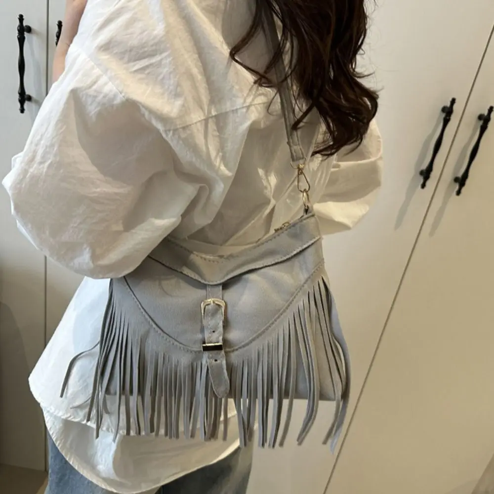 

Sweet Korean Style Tassel Shoulder Bag Solid Color PU Leather Suede Handbag Bohemian Style Ethnic Style Underarm Packs Travel