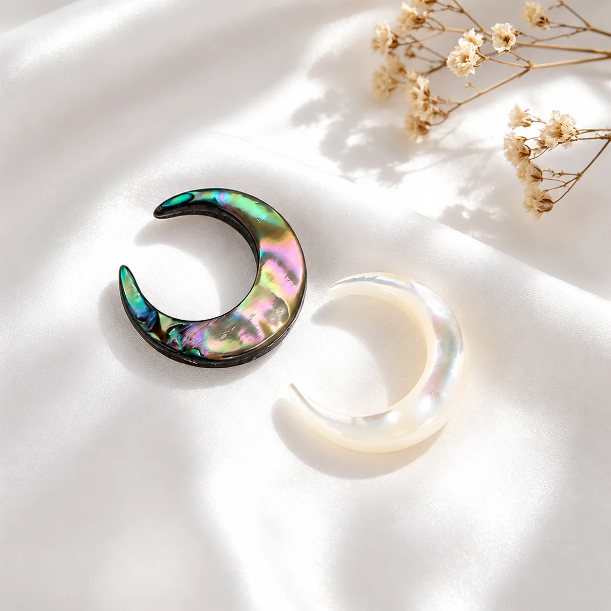 1pc Natural Abalone Shell Pendant Charms Mother of Pearl Crescent Moon Beads Vertical Through-hole for Making Crafts Accessories