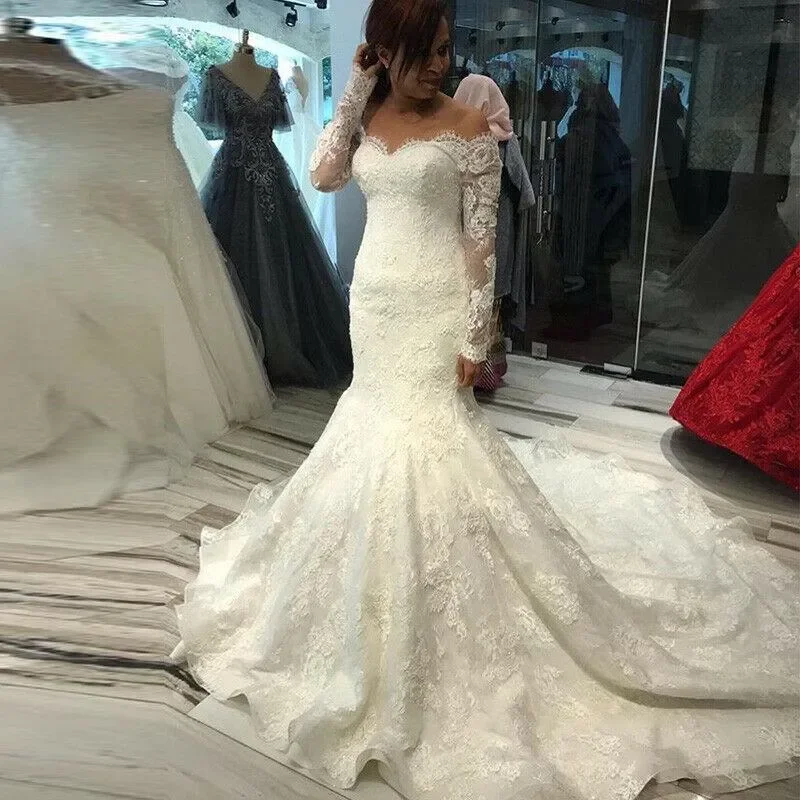 Customized Off the Shoulder  Lace Appliques Vintage Wedding Dress Robe De Mariée   Elegant Long Sleeves  Bridal Gowns