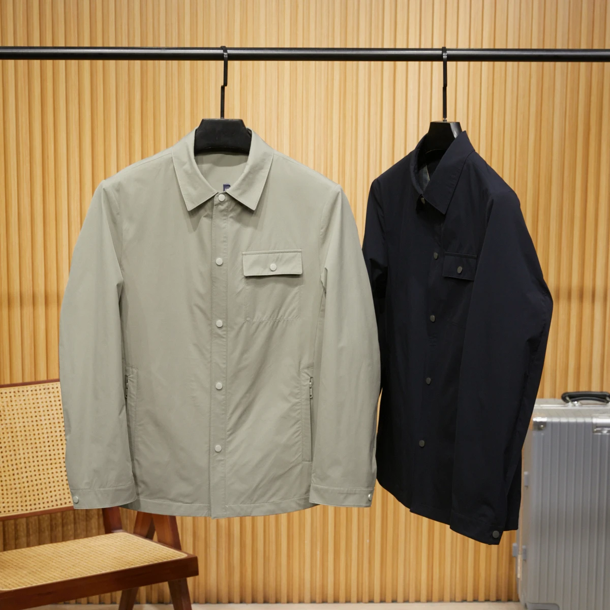 

Легкая куртка из технологичной ткани для мужчин: повседневное пальто с воротником, весенний сезон, длинный рукав, приталенный крой, деловой повседневный стиль, верхняя одежда