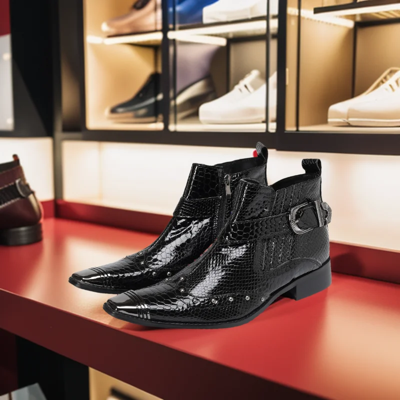 Glänzende, kurze Herrenstiefel mit Schlangenmuster, dekoriert mit Metallnieten und Schnallen, trendiges, personalisiertes Street-Style-Schuhwerk für Club, Bar und Party – Detail 9