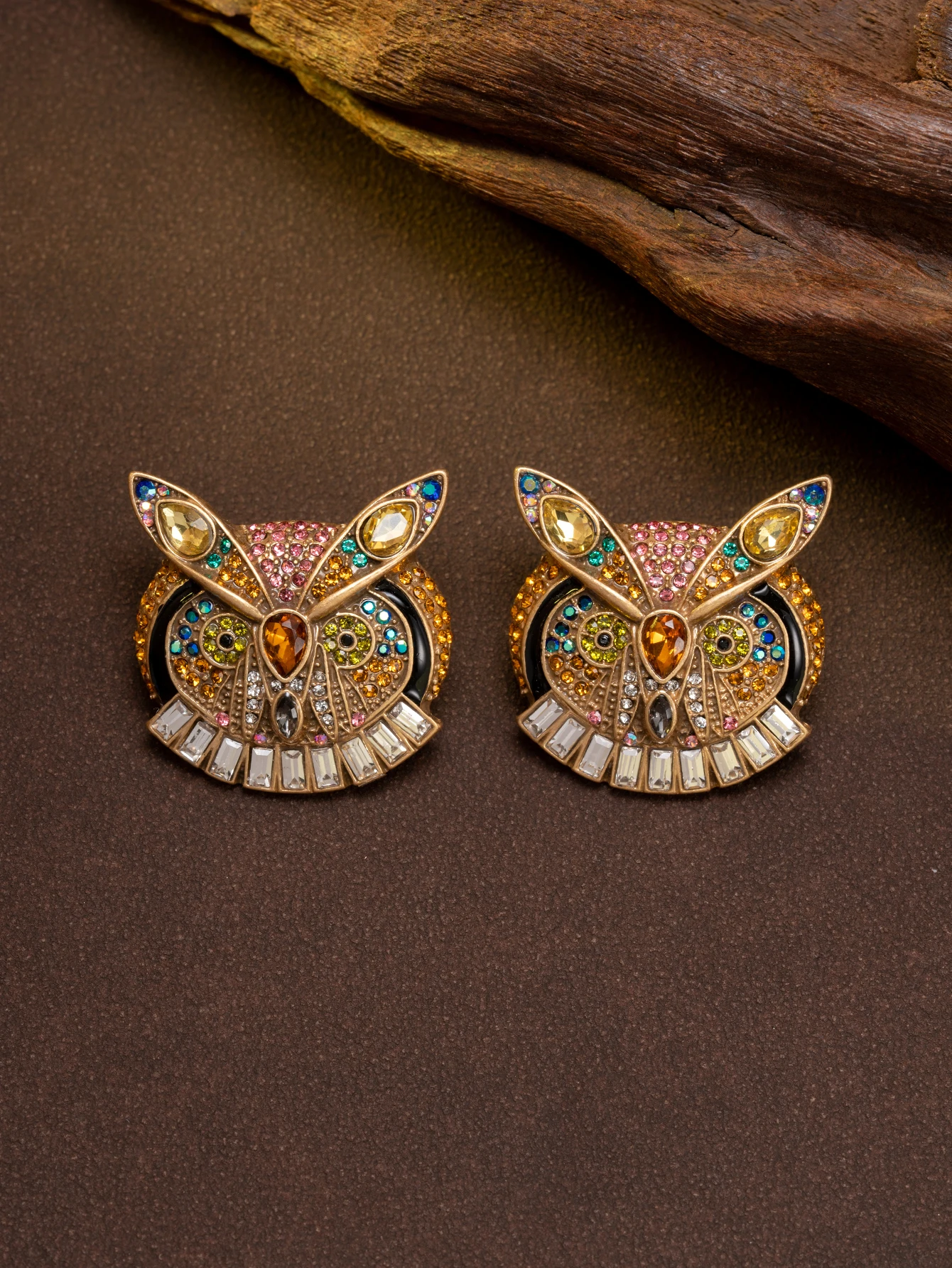 European and American Retro Heavy-Duty Full-Color Diamond Owl Earrings, Vintage Gold Personalized Exaggerated Niche Earrings