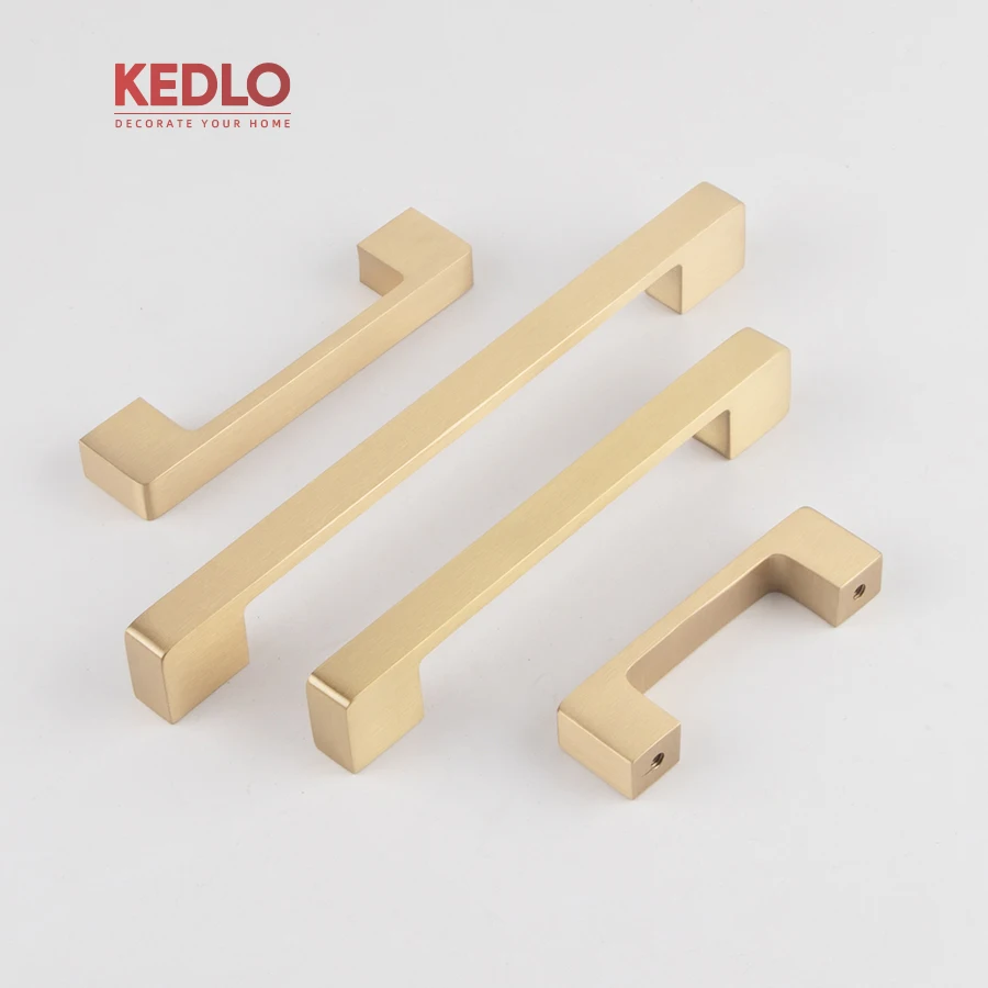 KEDLO Massiver Messinggriff, modern, minimalistisch, gebürstetes Messing, flacher Küchenschrank- und Schubladengriff in Gold. – Detail 5