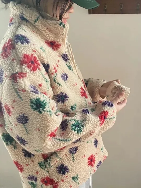 冬のティエンエド羊の毛皮の襟の女性の綿ジャエット甘い花柄暖かいトレンディなアウターウェアコート中国のブランドの新しいデザイン