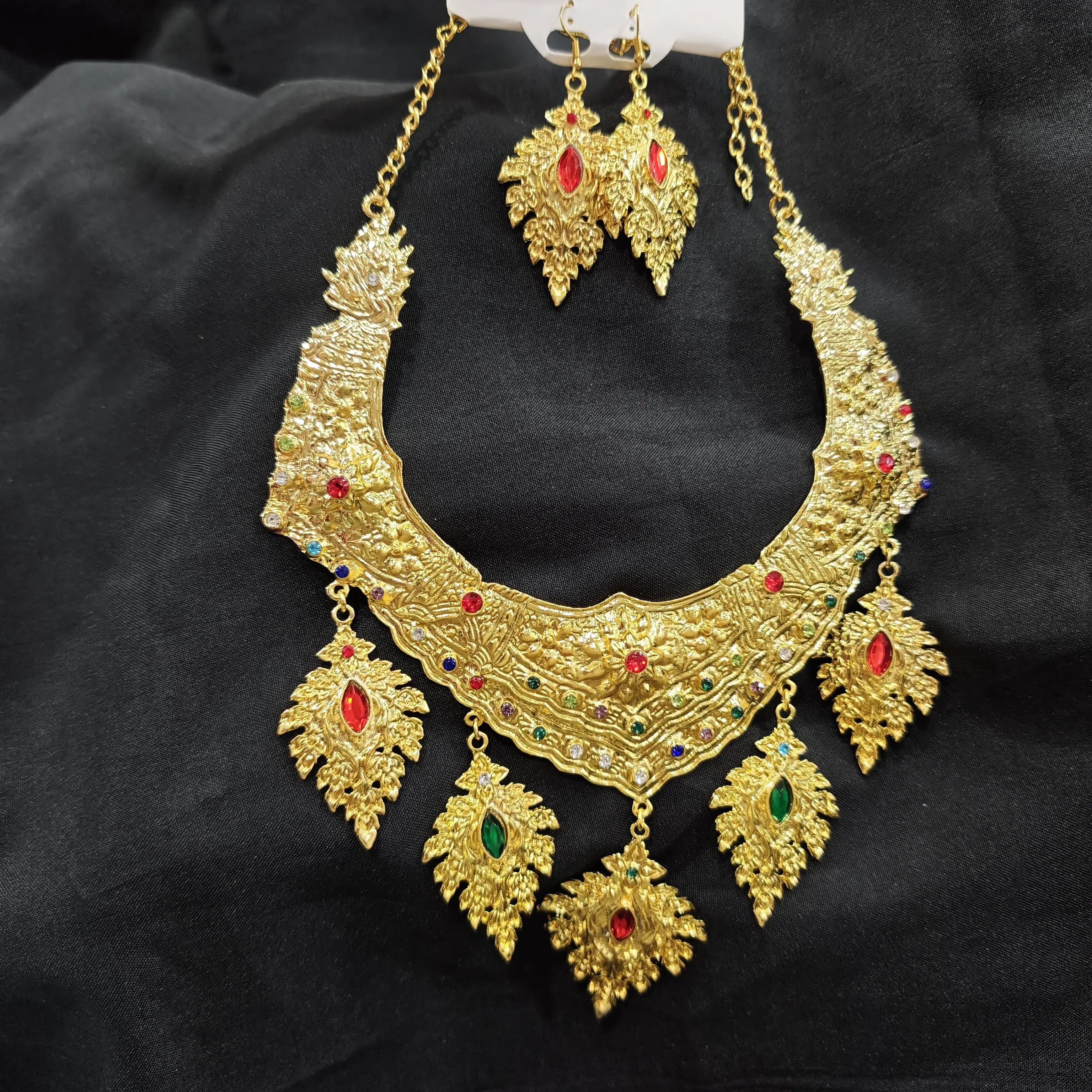 

Thai Women Necklace Southeast Asia Dance