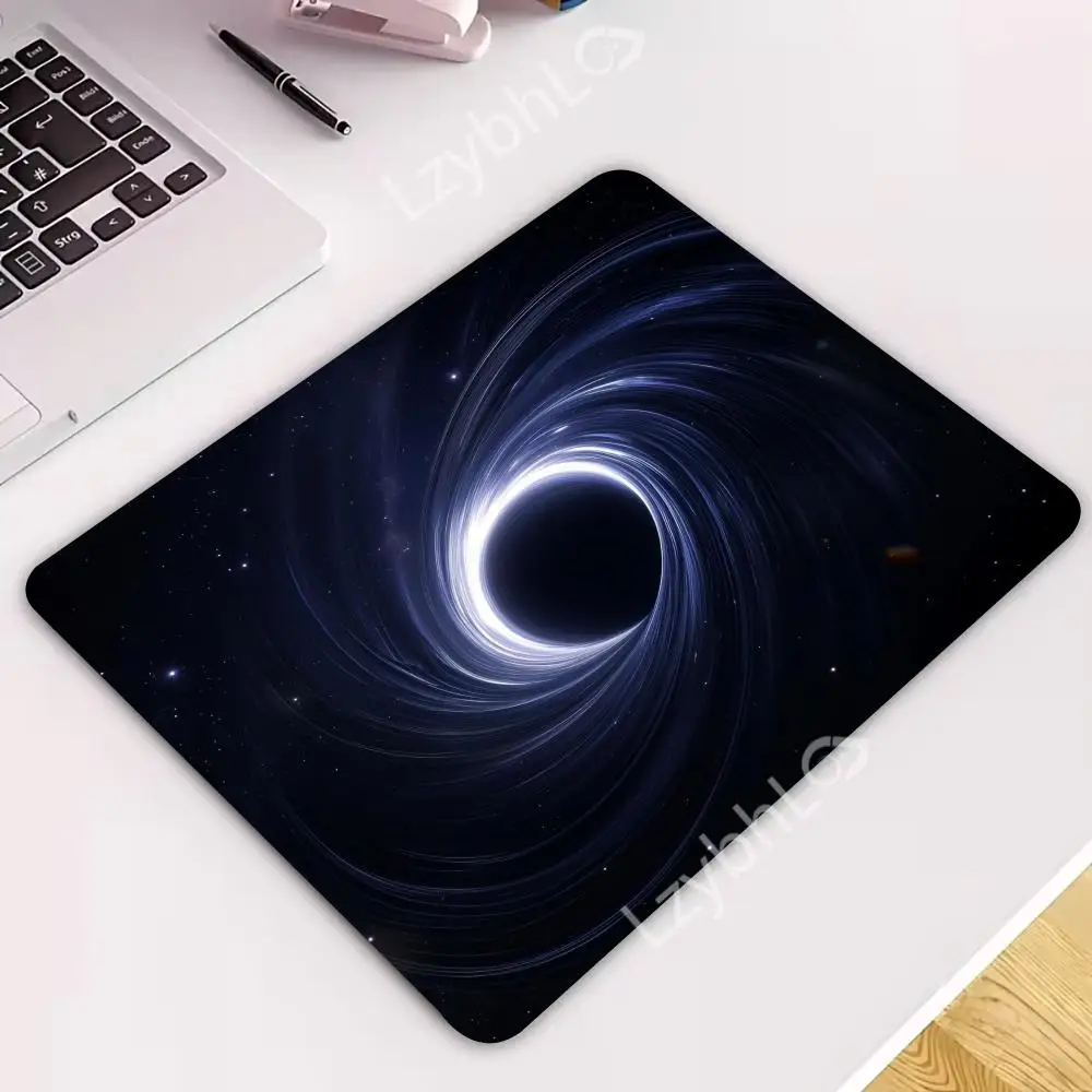 

Starburst Black Hole Mouse Pad Small Office Game Mousepad Rug 18x22cm Gaming Accessories Deskmat Rubber Keyboard Mice Desk Mat