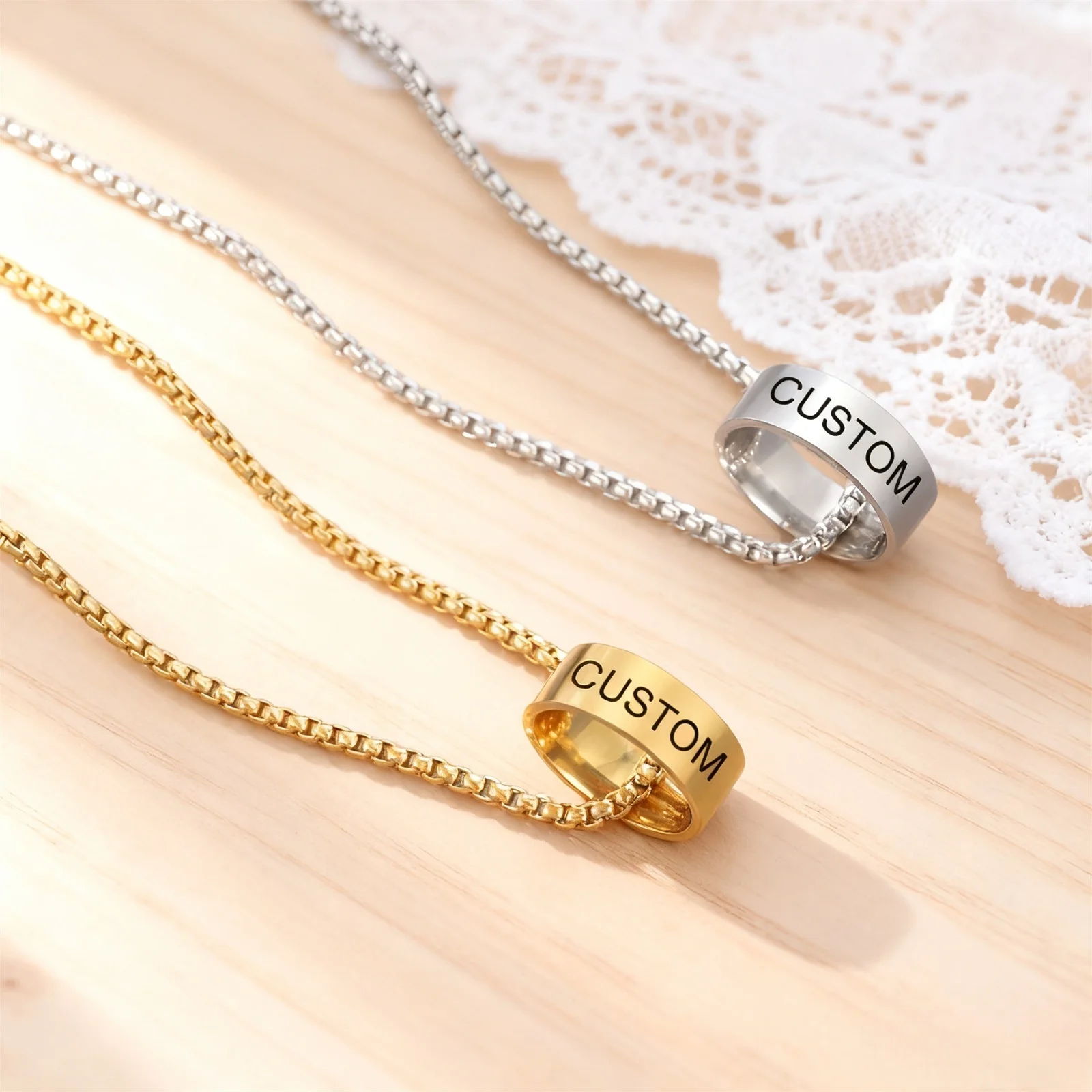 تخصيص اسم زوجين حلقة قلادة صندوق من الفولاذ المقاوم للصدأ سلسلة قلادة نحت اسم الذكور الإناث زوجين مجوهرات هدية
