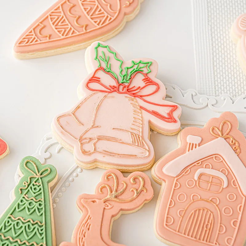 Acrylic Merry Christmas Embossed Mold Snowman Deer Xmas Tree Cookie Press Stamp Embosser Cutter Fondant Cake Decoration Tools