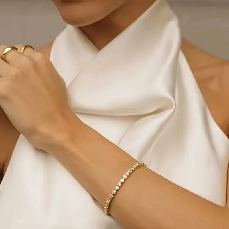Thumbnail 4 - #20 Top Moissanite Tennis Bracelets Picks for Every Budget