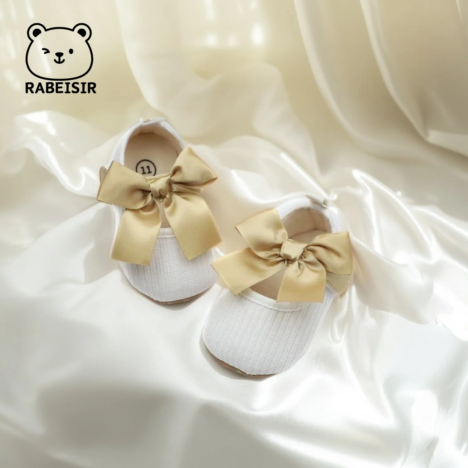 

Infant and Toddler Shoes, Mary Jane Shoes for Baby Girls, White and Pink, Small Shoes with Large Bow Decorations, Suitable for Parties and Vacations, Can Be Worn in All Seasons