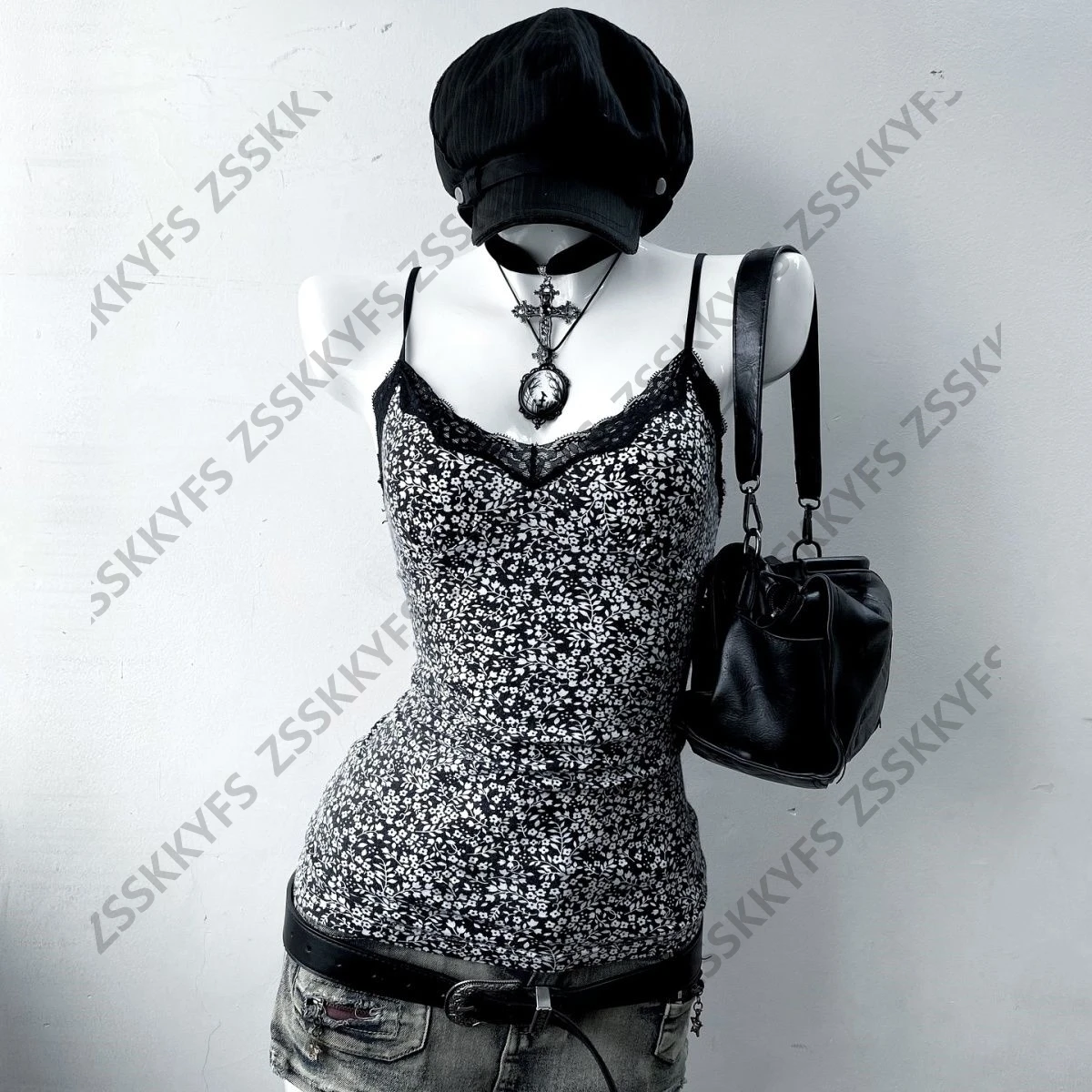 

Винтажный слинг Y2k 2000-х Женская одежда Кружева с цветочным принтом Тонкий готический панк Майка с открытой спиной Сексуальная Harajuku Корея Летняя футболка Эмо Девушка