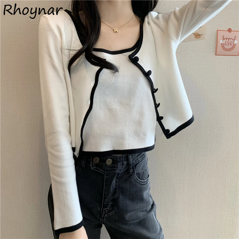 2 ピースセット女性パネル付きレジャースリムオールマッチ O ネックシングルブレストカレッジニット伸縮性のあるエレガントで居心地の良い女性オルチャン