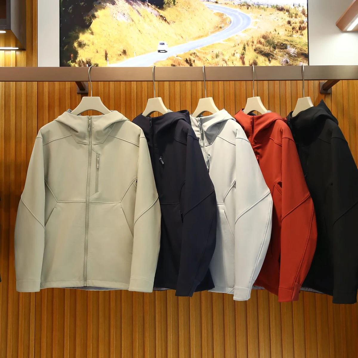 

Мужская уличная куртка Softshell с капюшоном, водонепроницаемая, модная, городская, осенняя, новинка, 100% полиэстер, стандартный крой