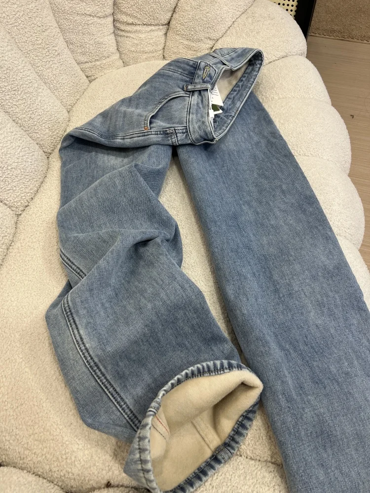 

Ретро Fce Широкие джинсы Женские грушевидные большие размеры с высокой талией для похудения Свободные прямые брюки длиной до пола