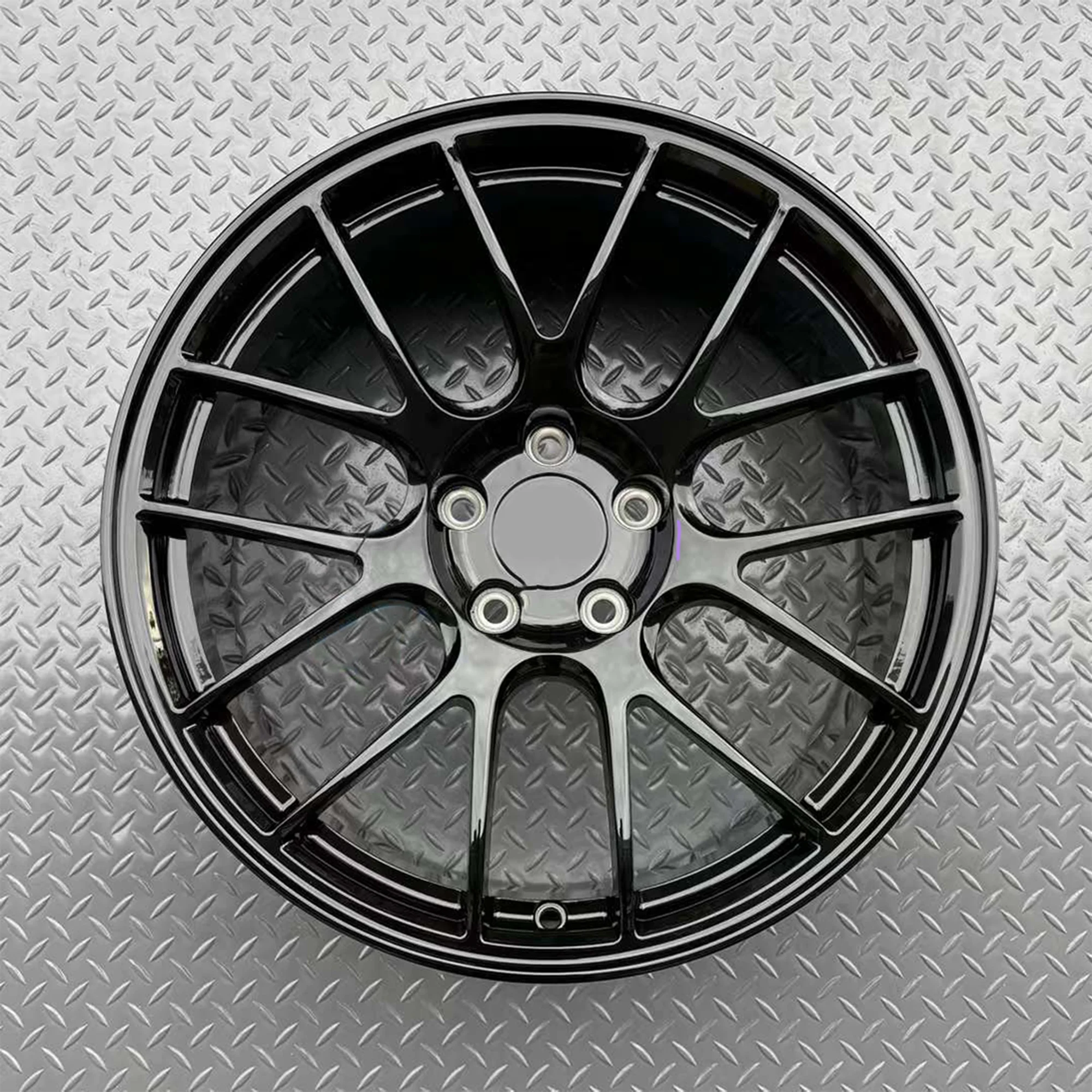 

OUCHI для колес Audi Q7 Q8 RSQ8, авиационный алюминиевый материал T6061, процесс ковки, поддержка индивидуальных чертежей