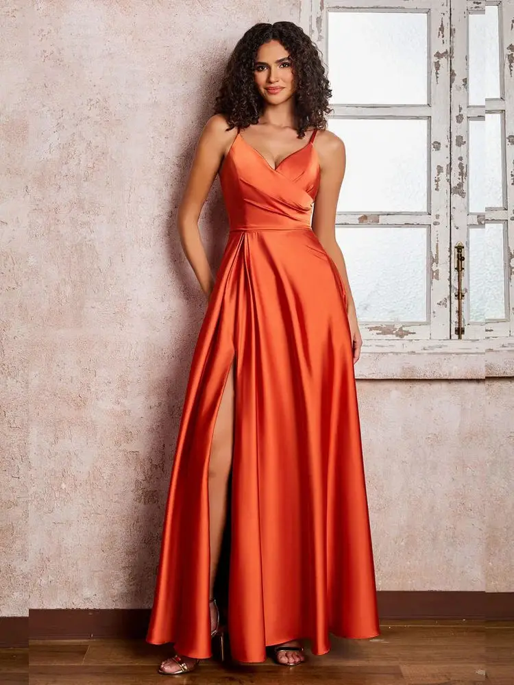 Robes trapèze plissées à col en V avec poches