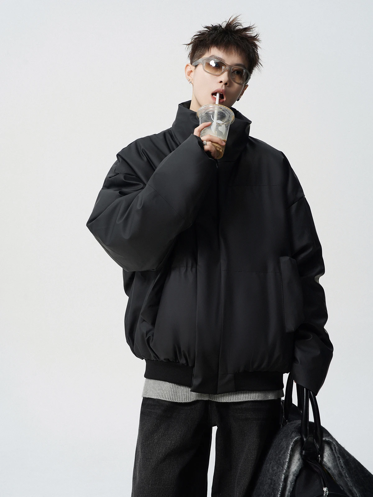 سترة باركاس رمادية فضفاضة ذات ياقة ثابتة على الطراز الأمريكي لشتاء 2025 سترة عالية الشارع رائعة وبسيطة باللون الأسود منقوشة من القطن #6