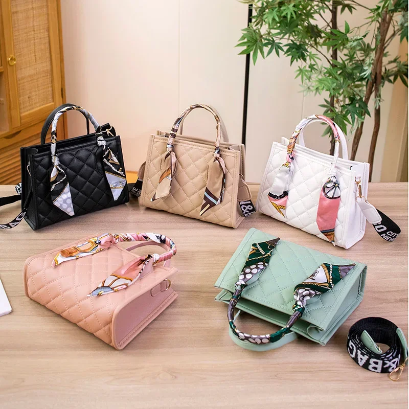 Fashion Casual Lingge Embroidered Silk Scarf One Shoulder Small Square Bag Shoulder Strap Letter Printing Crossbody Women\'s Bag