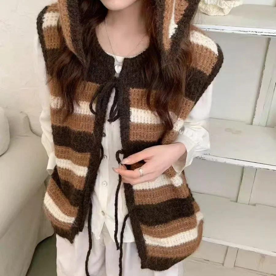 سترة نسائية محبوكة أنيقة أوائل الخريف لون Blo مخطط Svel مع وشاح مكافحة الشيخوخة وسادة الكتف الحرة ip
