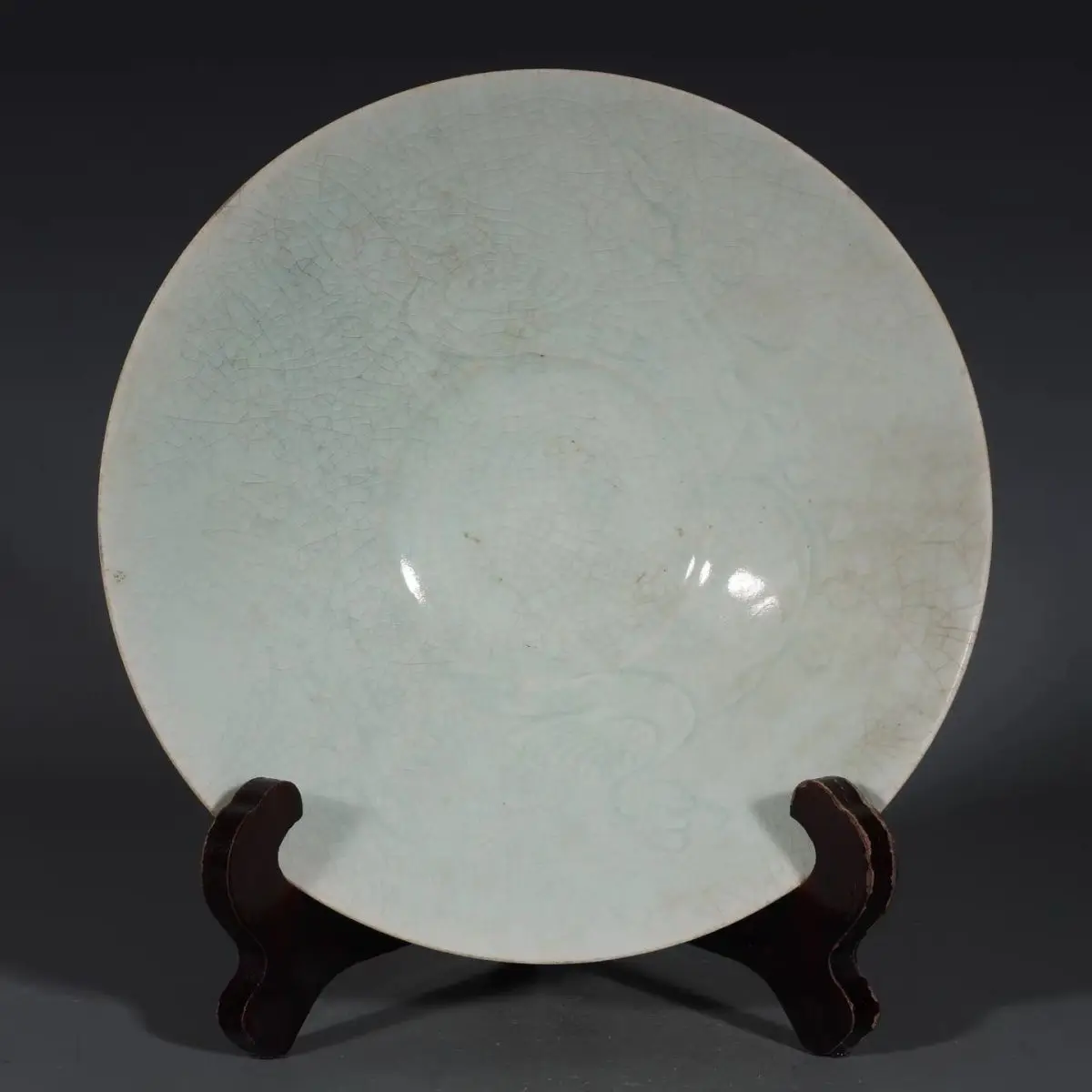 

Old Tibetan Song Dynasty Hutian Kiln Yingqing Glaze Carved Flower Straw Hat Bowl Antique Porcelain Collectible