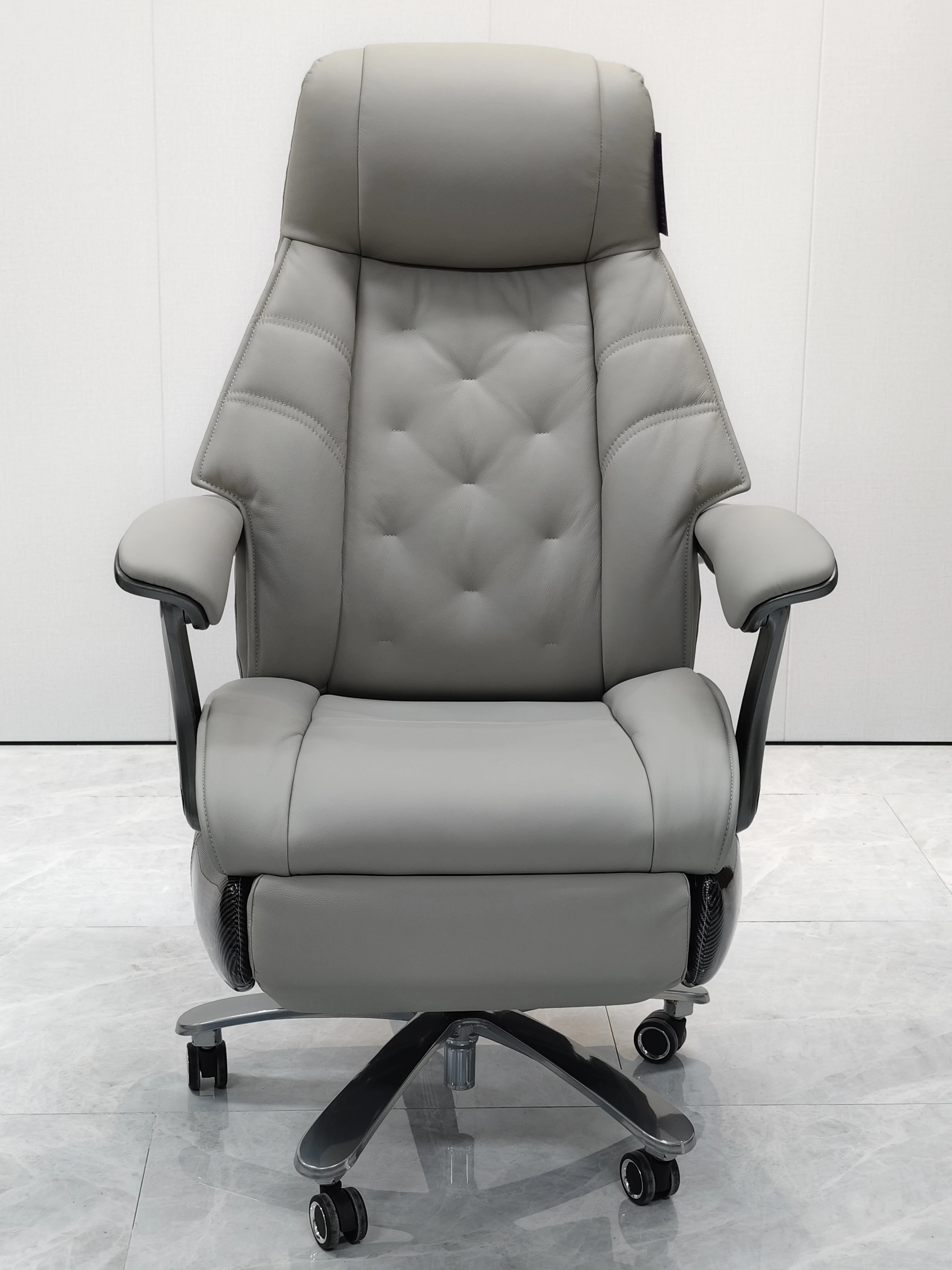 2025 Luxury Big Boss Ergonomic Office Chair Grey Genuine Leather Modern Electric Reclining Massage Features Comfortable Footrest