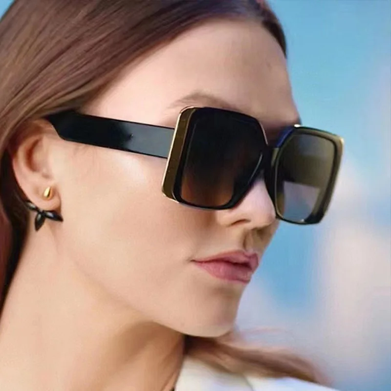

Women's metal rimmed large square frame sunglasses fashion street casual accessories outdoor travel simple models sun glasses