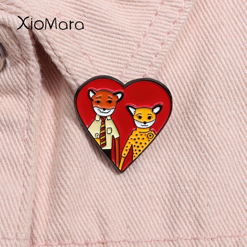 

Couple of Foxes Love Heart Enamel Pin Cartoon Fox Animal Brooch Lapel Backpack Badge Meaningful Jewelry Gift For Men Women