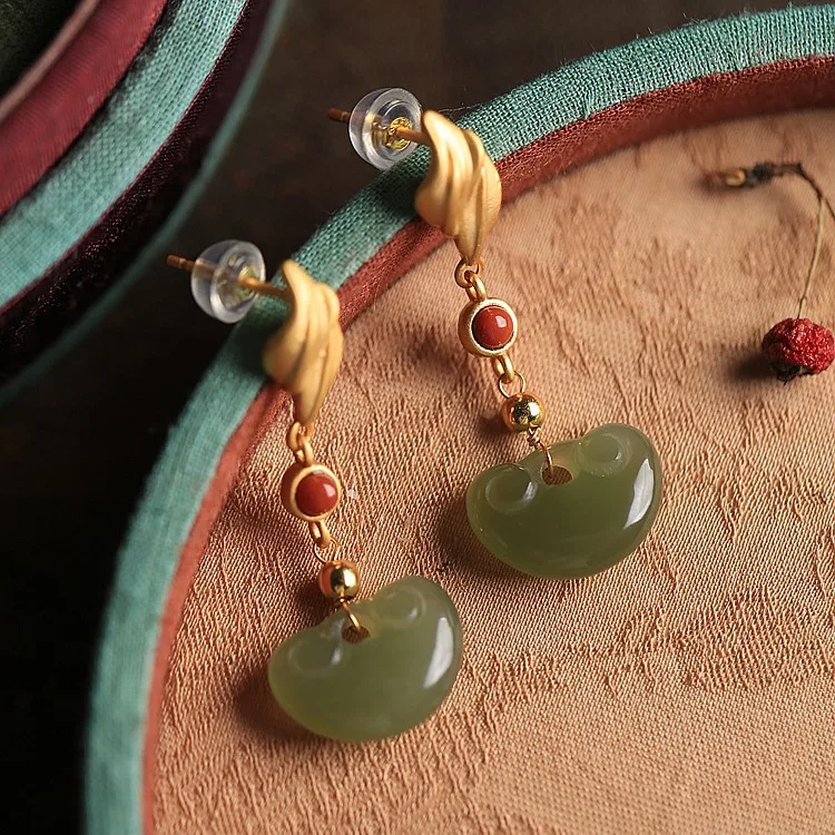 

Chinese Classical Style Jade Marrow Ruyi Shaped Antique Gold Plated Women's Earrings Retro Personalized Jewelry