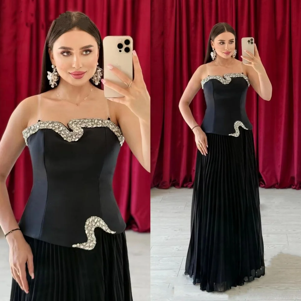 Abito da sera personalizzato con scollo a barchetta Splendidi abiti da ballo senza maniche che bordano occasioni formali Abito da festa con volant sexy Robe Soiree