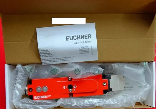 New EUCHNER STA3A-2131A024L024RC18 099658 security switch