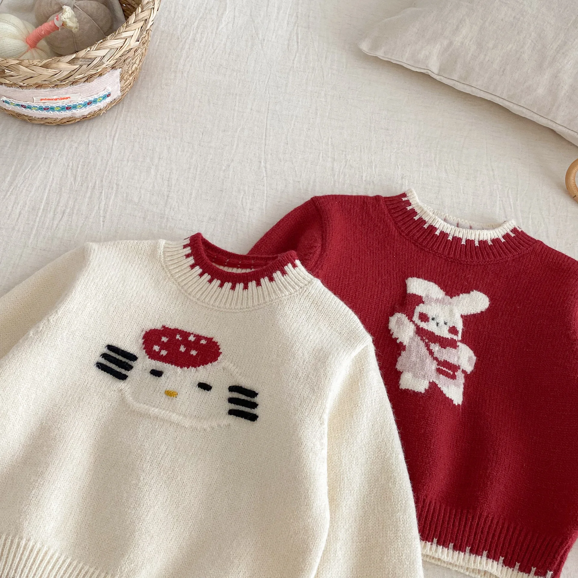 2025 Nieuwe Meisjes Kleding Cartoon Trui Meisjes Bunny Kat Gebreide Trui Zachte Niet-irriterende Winter Koreaanse Stijl Warme Top