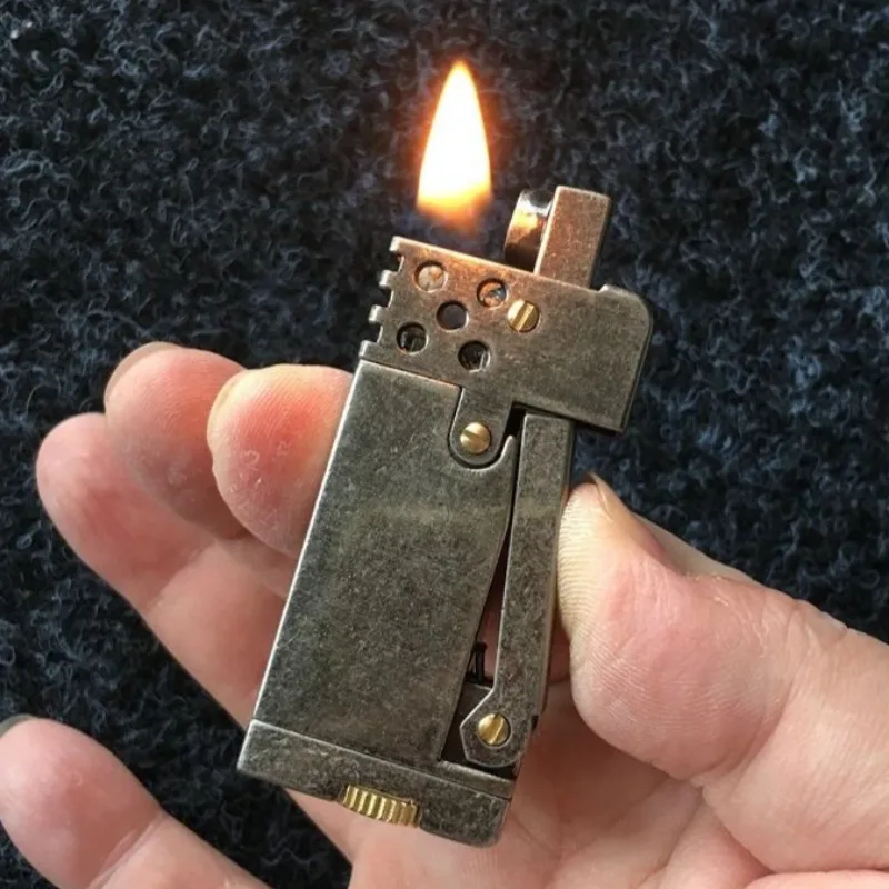 

Nostalgic Lighter, Metal Rolling Flower Press Automatic Ignition, Retro Fashion Trendy Men's Fire Machine Wholesale