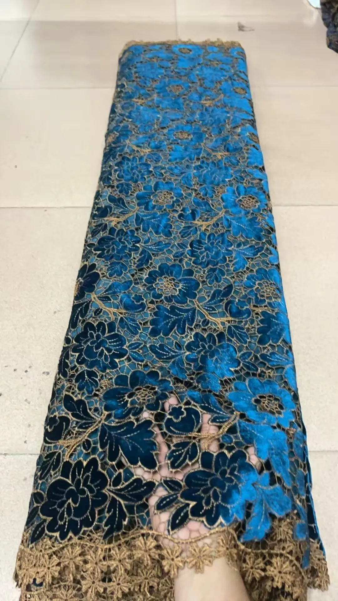 African Velvet Tassel Lace Fabric with Intricate Embroidery Laser Cut Traditional Nigerian Attire 2025 Drapes Designs Material