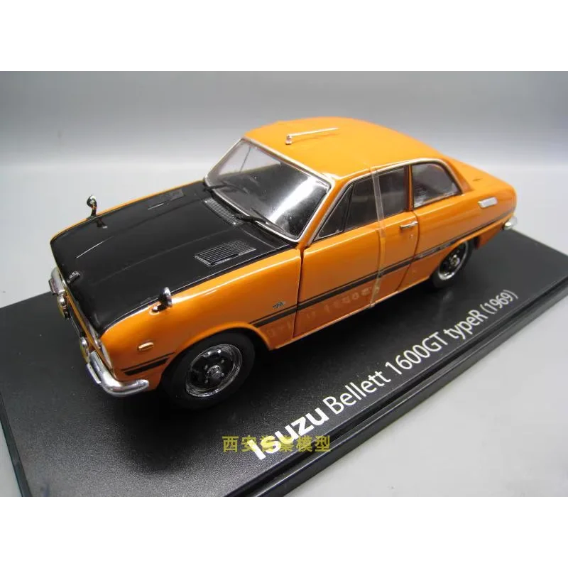 

Diecast IXO 1/24 Scale Isuzu BELLETT 1600GT Alloy Car Model Collectible Toy Gift Souvenir Display Ornament